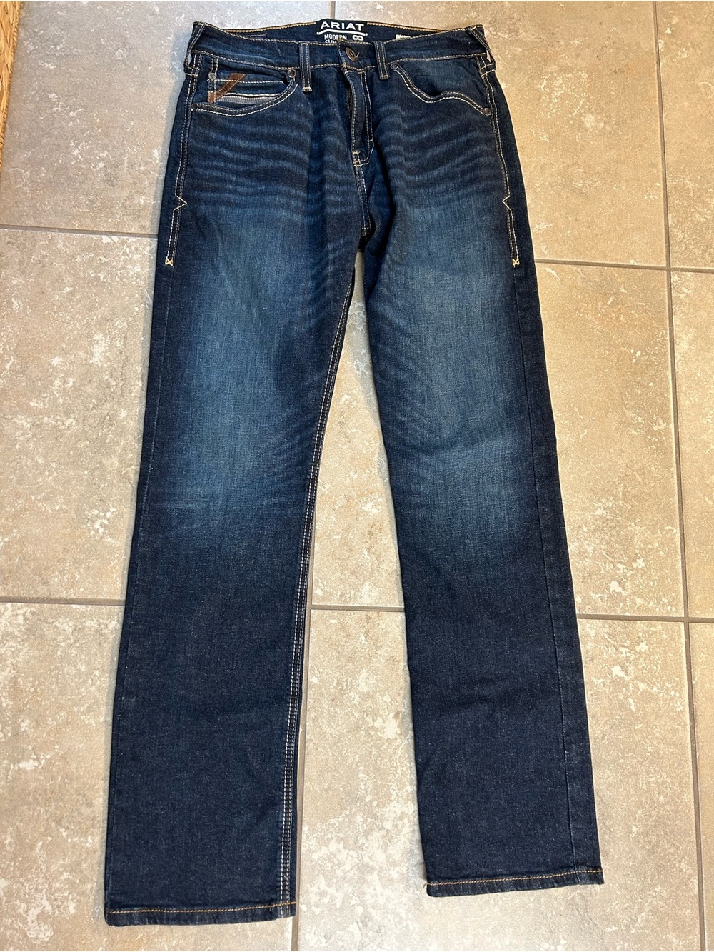 Ariat Men’s Indigo Straight Jeans M8 32x32 (Bin A2-025)